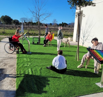 MAS L’ENSOLEILLADE : Création d’un jardin musical